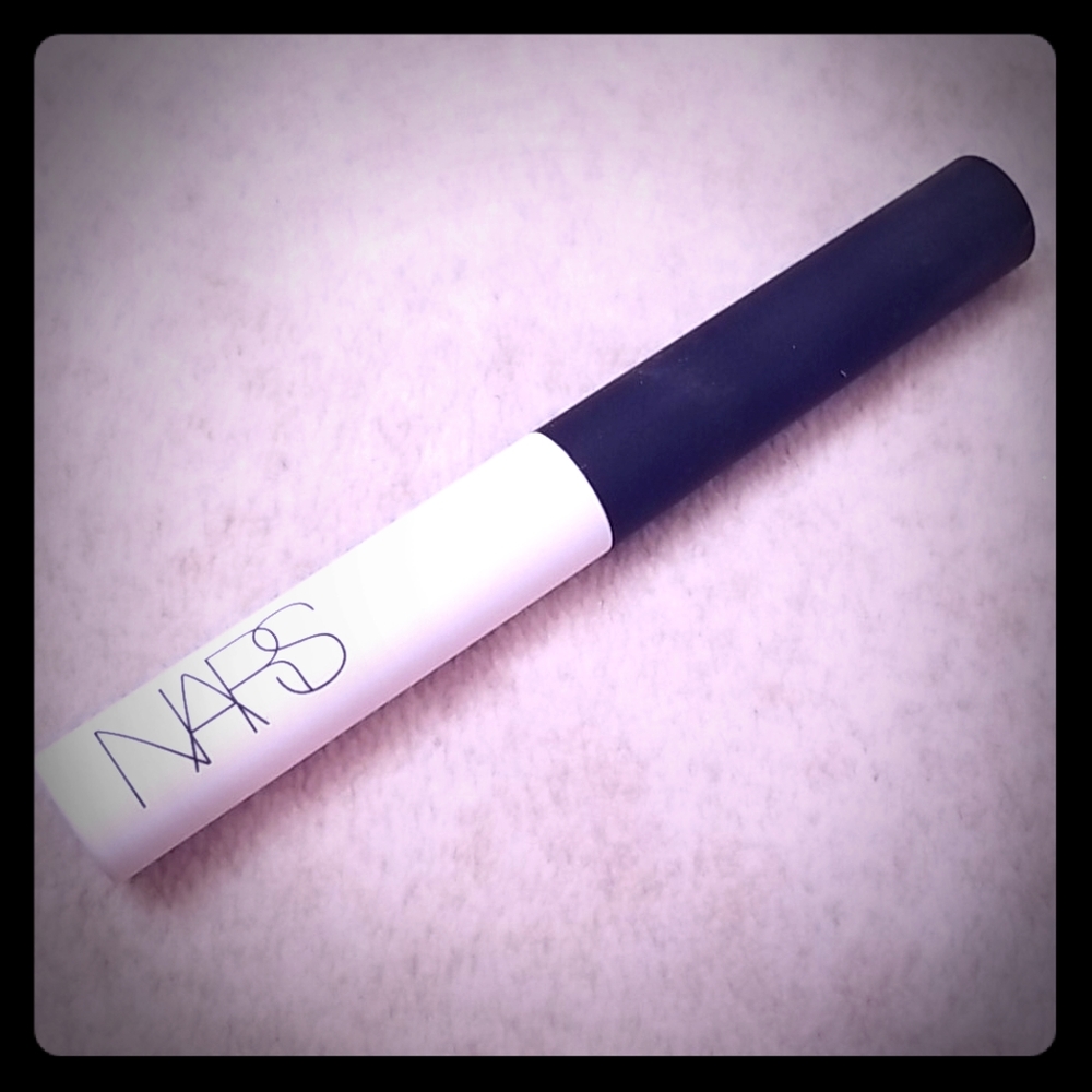 NARS eyeshadow base